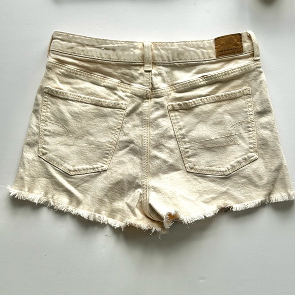 🍒American Eagle Women’s Stretch Jean Shorts. Cream. Size: 8 - Picture 2 of 9